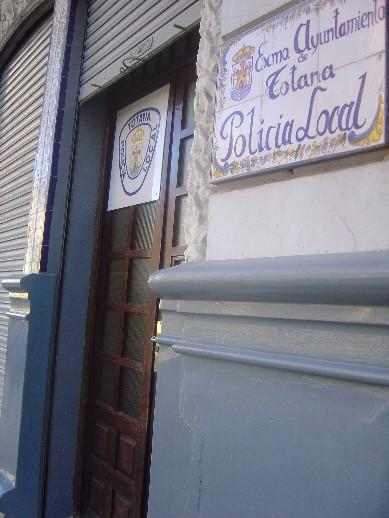 Policía local detiene banda organizada de súbditos argelinos que actuaba en viviendas rurales del municipio por las noches, Foto 1