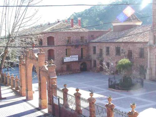 Alcalde pide consejero turismo que comunidad autónoma potencie alojamientos la Santa dentro oferta regional de turismo interior, Foto 1