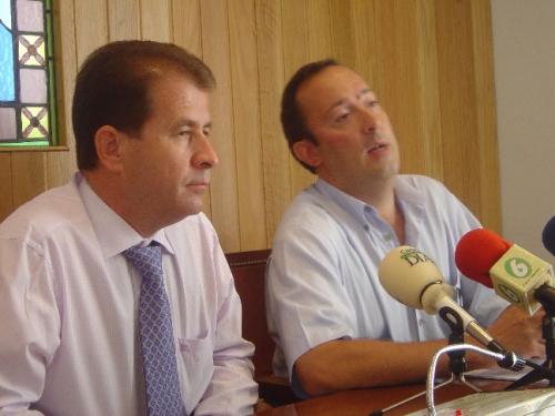 Alcalde y concejal de educación anuncian que el colegio de educación infantil y primaria se construirá finalmente en las inmediaciones del barrio tirol-camilleri, Foto 1