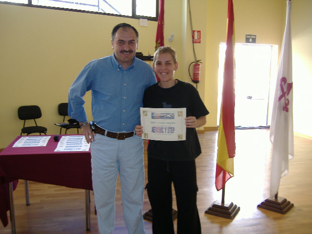 LA SALA POLIVALENTE DE LA PISCINA CUBIERTA ACOGE UN SEMINARIO DE AERBIC Y STEP, CON LA PARTICIPACIN DE 15 PERSONAS  - 2