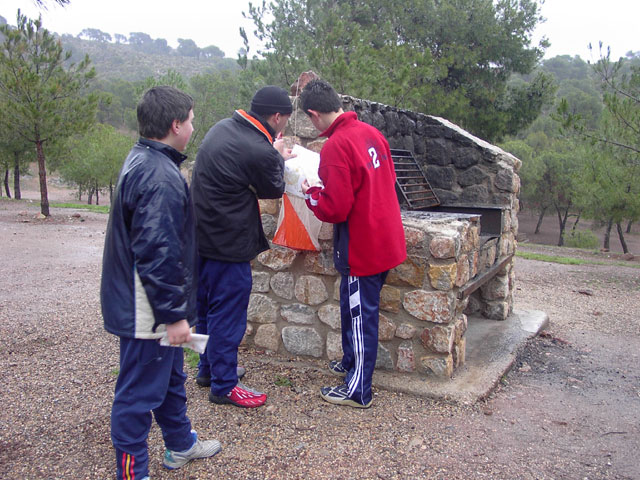 31 ESCOLARES DE TOTANA PARTICIPAN EN LA PRIMERA JORNADA REGIONAL DE ORIENTACION DE DEPORTE ESCOLAR, CELEBRADA EL PASADO DOMINGO 12 DE MARZO EN CEHEGIN - 1