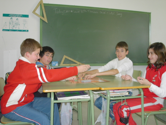 LA CONCEJALA DE EDUCACIN FELICITA AL COLEGIO TIERNO GALVN POR SUS XITOS EN LA CONVOCATORIA DE LOS PREMIOS CONSUMPOLIS QUE OTORGA LA COMUNIDAD AUTNOMA  (2006) - 12