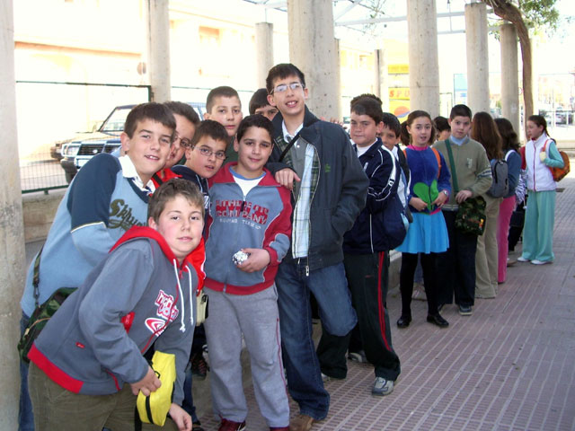 LA CONCEJALA DE EDUCACIN FELICITA AL COLEGIO TIERNO GALVN POR SUS XITOS EN LA CONVOCATORIA DE LOS PREMIOS CONSUMPOLIS QUE OTORGA LA COMUNIDAD AUTNOMA  (2006) - 35