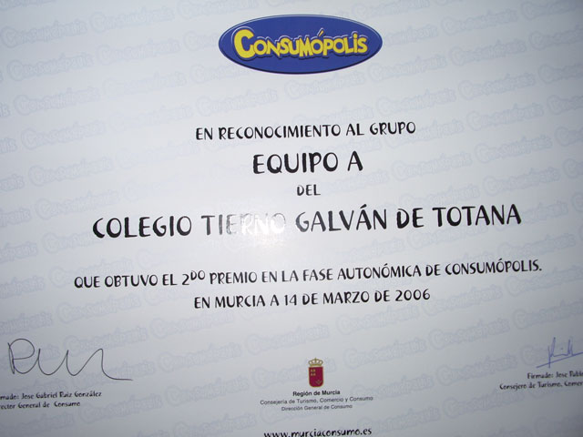 LA CONCEJALÍA DE EDUCACIÓN FELICITA AL COLEGIO “TIERNO GALVÁN” POR SUS ÉXITOS EN LA CONVOCATORIA DE LOS PREMIOS “CONSUMÓPOLIS” QUE OTORGA LA COMUNIDAD AUTÓNOMA (2006) - 43 LA CONCEJALÍA DE EDUCACIÓN FELICITA AL COLEGIO “TIERNO GALVÁN” POR SUS ÉXITOS EN LA CONVOCATORIA DE LOS PREMIOS “CONSUMÓPOLIS” QUE OTORGA LA COMUNIDAD AUTÓNOMA (2006) - 43