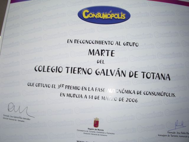 LA CONCEJALA DE EDUCACIN FELICITA AL COLEGIO TIERNO GALVN POR SUS XITOS EN LA CONVOCATORIA DE LOS PREMIOS CONSUMPOLIS QUE OTORGA LA COMUNIDAD AUTNOMA  (2006) - 45