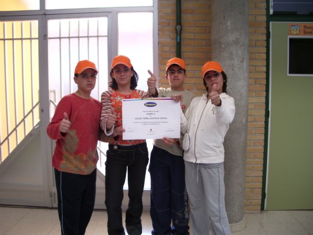 LA CONCEJALA DE EDUCACIN FELICITA AL COLEGIO TIERNO GALVN POR SUS XITOS EN LA CONVOCATORIA DE LOS PREMIOS CONSUMPOLIS QUE OTORGA LA COMUNIDAD AUTNOMA  (2006) - 53