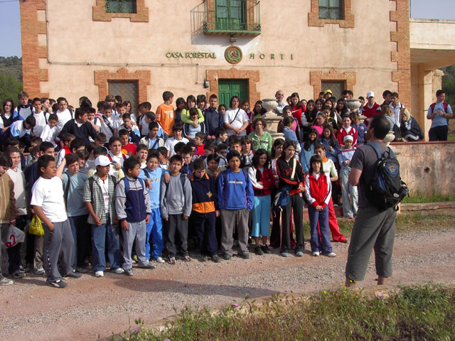 LA SEMANA DE LA SALUD Y LA ACTIVIDAD FÍSICA COMENZÓ EL PASADO LUNES 3 DE ABRIL, CON UNA JORNADA DE SENDERISMO EN LOS ALREDEDORES DE LA SANTA, DONDE PARTICIPARON 187 ESCOLARES DE PRIMERO Y SEGUNDO CURSO DE LA ESO - 3 LA SEMANA DE LA SALUD Y LA ACTIVIDAD FÍSICA COMENZÓ EL PASADO LUNES 3 DE ABRIL, CON UNA JORNADA DE SENDERISMO EN LOS ALREDEDORES DE LA SANTA, DONDE PARTICIPARON 187 ESCOLARES DE PRIMERO Y SEGUNDO CURSO DE LA ESO - 3