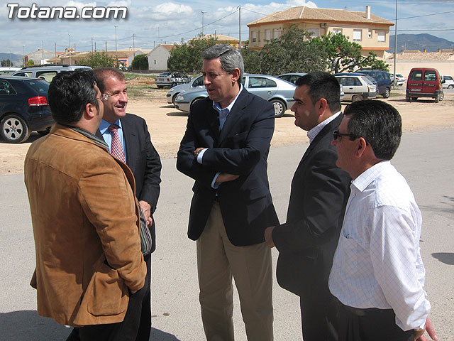 SE COLOCA LA PRIMERA PIEDRA DEL CENTRO MUNICIPAL DE PERSONAS MAYORES EN EL PARETÓN, CON UN PRESUPUESTO DE 220.000 EUROS - 1