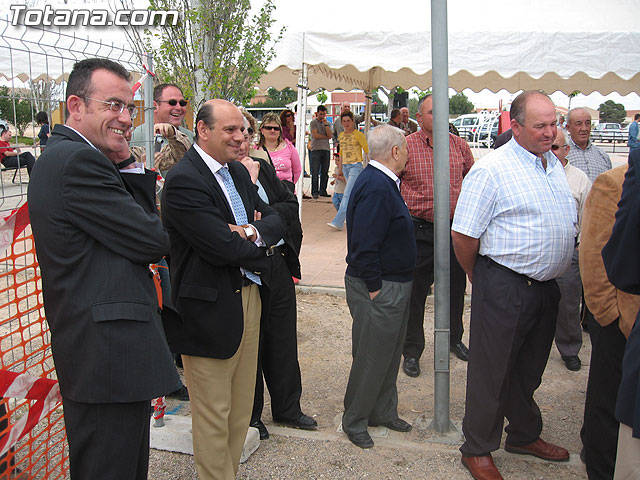 SE COLOCA LA PRIMERA PIEDRA DEL CENTRO MUNICIPAL DE PERSONAS MAYORES EN EL PARETÓN, CON UN PRESUPUESTO DE 220.000 EUROS - 15