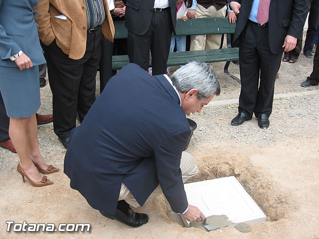 SE COLOCA LA PRIMERA PIEDRA DEL CENTRO MUNICIPAL DE PERSONAS MAYORES EN EL PARETÓN, CON UN PRESUPUESTO DE 220.000 EUROS - 18