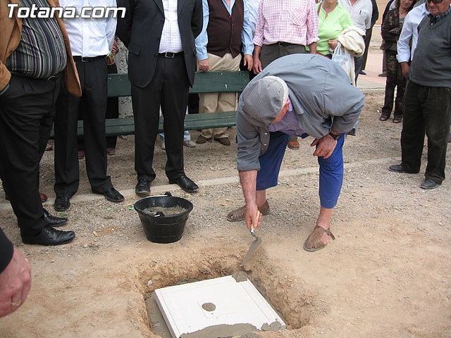 SE COLOCA LA PRIMERA PIEDRA DEL CENTRO MUNICIPAL DE PERSONAS MAYORES EN EL PARETÓN, CON UN PRESUPUESTO DE 220.000 EUROS - 23