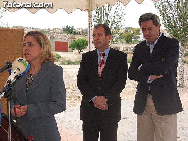 SE COLOCA LA PRIMERA PIEDRA DEL CENTRO MUNICIPAL DE PERSONAS MAYORES EN EL PARETÓN, CON UN PRESUPUESTO DE 220.000 EUROS - 34