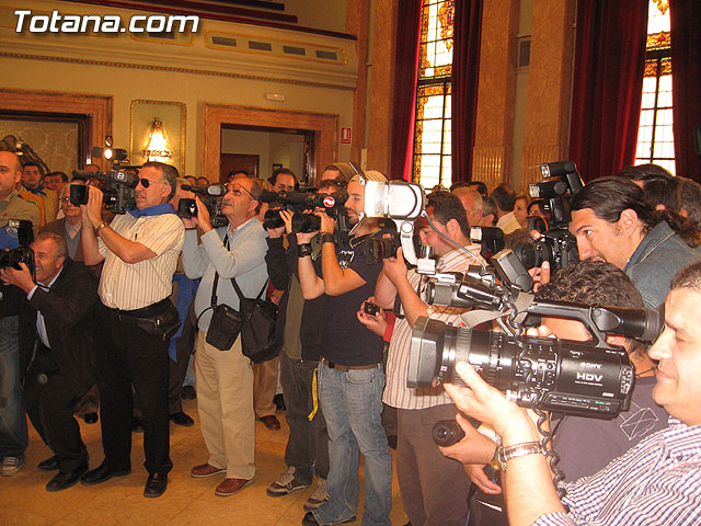 LA SARDINA LLEGA ESTA TARDE DESDE TOTANA A LA CAPITAL DE MURCIA PARA INICIAR LAS FIESTAS DE LA AGRUPACIÓN SARDINERA QUE CULMINARÁN EL SÁBADO POR LA NOCHE CON EL ENTIERRO - 6