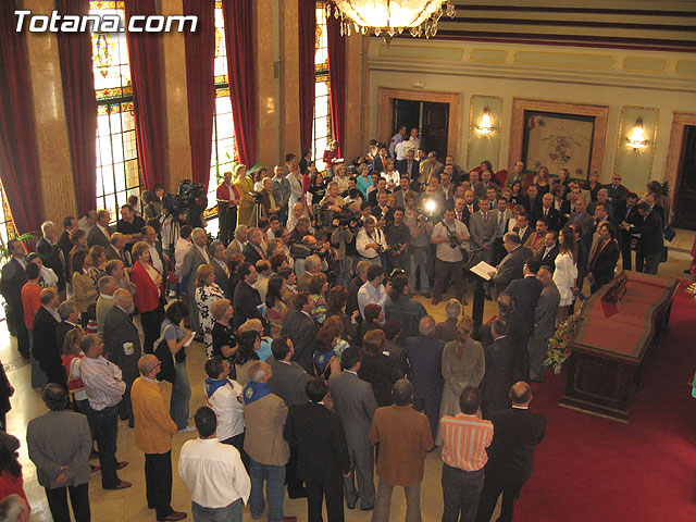 LA SARDINA LLEGA ESTA TARDE DESDE TOTANA A LA CAPITAL DE MURCIA PARA INICIAR LAS FIESTAS DE LA AGRUPACIÓN SARDINERA QUE CULMINARÁN EL SÁBADO POR LA NOCHE CON EL ENTIERRO - 12