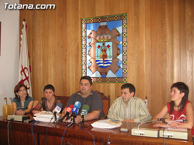 EL CONCEJAL DE PARTICIPACIÓN CIUDADANA OFRECE UNA RECEPCIÓN INSTITUCIONAL A REPRESENTANTES ASOCIACIONES DE ASTURIAS, PAÍS VASCO Y MADRID QUE PARTICPAN ENCUENTRO NACIONAL DE TOTANA - 8