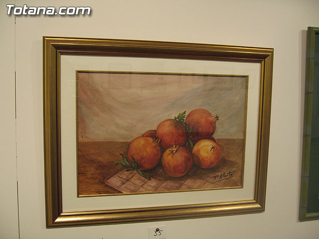 LA CONCEJAL DE CULTURA INAUGURA LA EXPOSICIÓN DE PINTURA DE FRANCISCO ALARTE ENTRE FLORES Y FRUTOS - 5