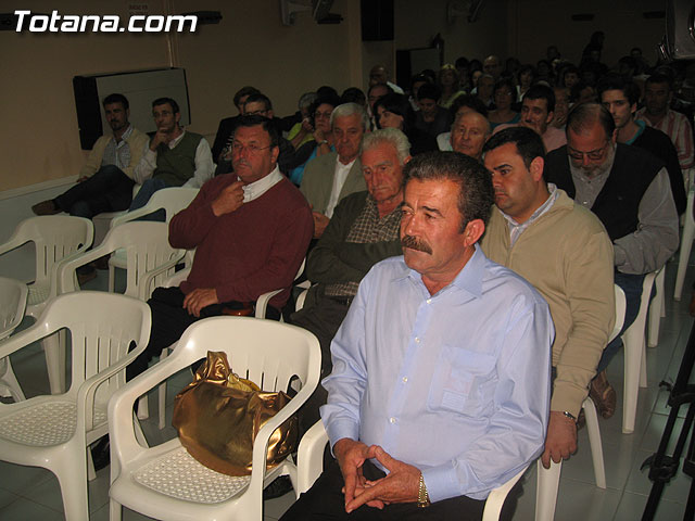 EL CONSEJERO DE EDUCACIÓN PARTICIPA EN UN ACTO SECTORIAL CON REPRESENTANTES DE LA COMUNIDAD EDUCATIVA DE TOTANA PARA ABORDAR CUESTIONES RELACIONADAS CON ESTA MATERIA Y LA LOE - 3