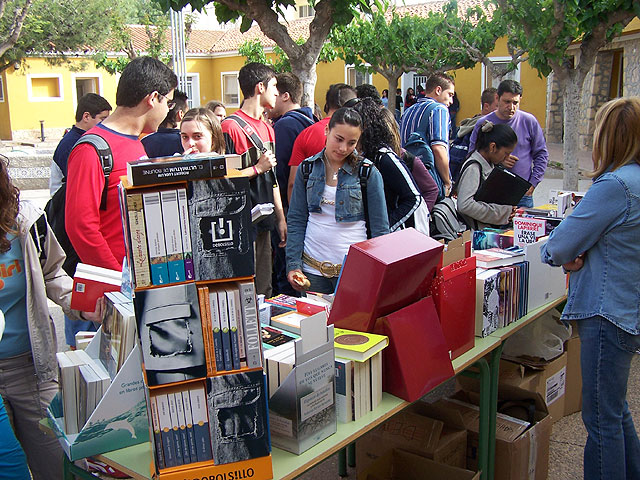 EL IES PRADO MAYOR CELEBRA EL DÍA DEL LIBRO - 5