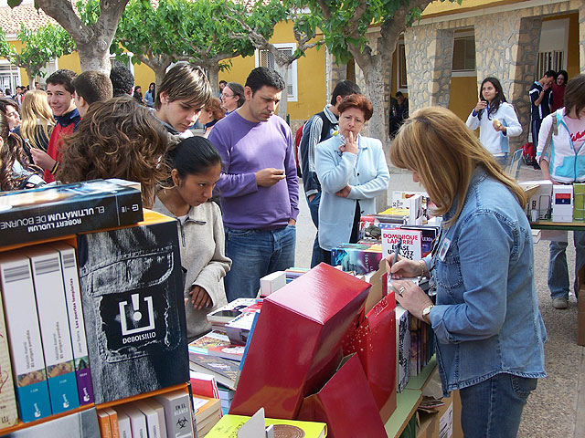 EL IES PRADO MAYOR CELEBRA EL DÍA DEL LIBRO - 7
