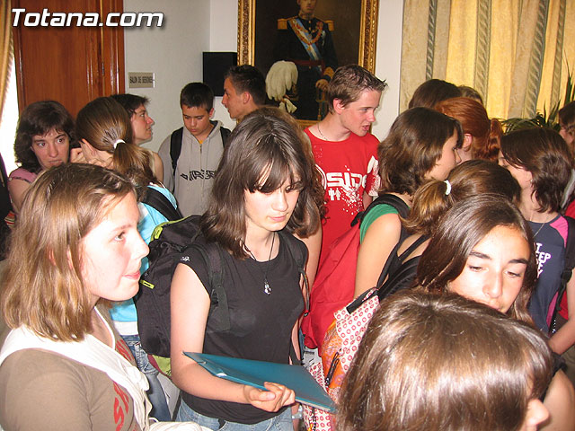 EL ALCALDE Y EL CONCEJAL DE EDUCACIN OFRECEN UNA RECEPCIN INSTITUCIONAL A UNA DELEGACIN DE ALUMNOS FRANCESES QUE REALIZAN UN INTERCAMBIO CON ESTUDIANTES IES 