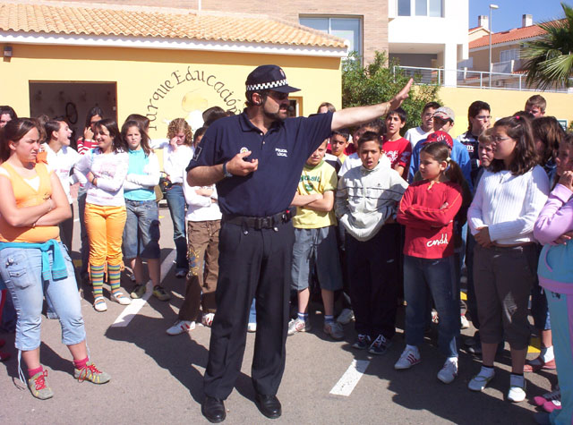 LOS COLEGIOS DE El CHIRIVEL Y DE MARIA DE LA VECINA PROVINCIA DE ALMERIA, PRACTICAN SEGURIDAD VIAL EN EL PARQUE DE EDUCACION VIAL DE TOTANA - 1