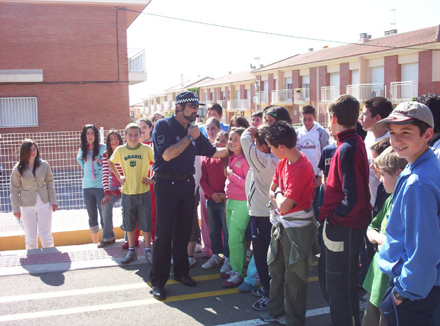 LOS COLEGIOS DE El CHIRIVEL Y DE MARIA DE LA VECINA PROVINCIA DE ALMERIA, PRACTICAN SEGURIDAD VIAL EN EL PARQUE DE EDUCACION VIAL DE TOTANA - 4