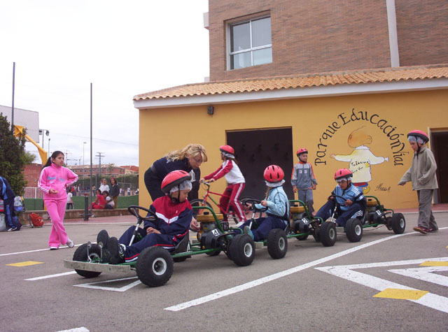 LOS COLEGIOS DE El CHIRIVEL Y DE MARIA DE LA VECINA PROVINCIA DE ALMERIA, PRACTICAN SEGURIDAD VIAL EN EL PARQUE DE EDUCACION VIAL DE TOTANA - 20