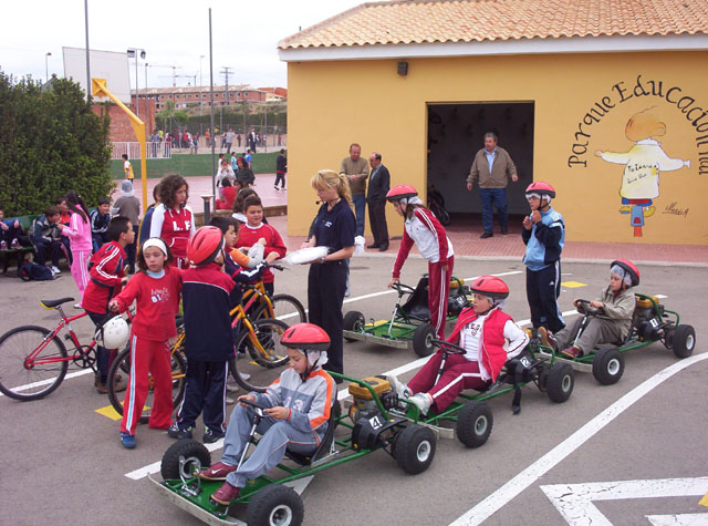 LOS COLEGIOS DE El CHIRIVEL Y DE MARIA DE LA VECINA PROVINCIA DE ALMERIA, PRACTICAN SEGURIDAD VIAL EN EL PARQUE DE EDUCACION VIAL DE TOTANA - 21