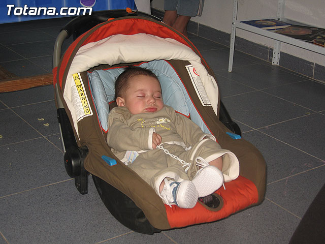 SE INAUGURAN LOS TRABAJOS REALIZADOS EN LA EDUTECA PARCHIS DEL CENTRO SOCIAL EN EL BARRIO DEL PARRAL - 16