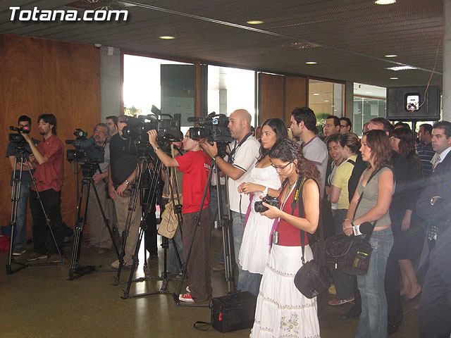 TOTANA.COM ESTUVO PRESENTE EN SICARM 2006, QUE FUE INAUGURADO POR  EL CONSEJERO DE INDUSTRIA Y MEDIO AMBIENTE, BENITO MERCADER Y QUE HA REGISTRADO UN RECORD DE ASISTENCIA - 3