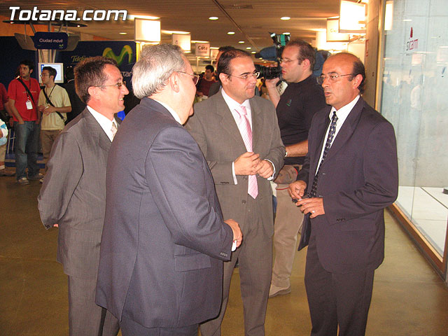 TOTANA.COM ESTUVO PRESENTE EN SICARM 2006, QUE FUE INAUGURADO POR  EL CONSEJERO DE INDUSTRIA Y MEDIO AMBIENTE, BENITO MERCADER Y QUE HA REGISTRADO UN RECORD DE ASISTENCIA - 11