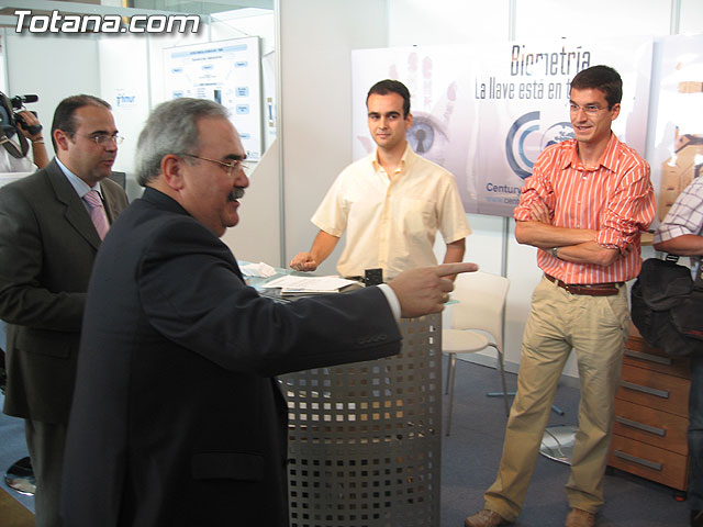 TOTANA.COM ESTUVO PRESENTE EN SICARM 2006, QUE FUE INAUGURADO POR  EL CONSEJERO DE INDUSTRIA Y MEDIO AMBIENTE, BENITO MERCADER Y QUE HA REGISTRADO UN RECORD DE ASISTENCIA - 23