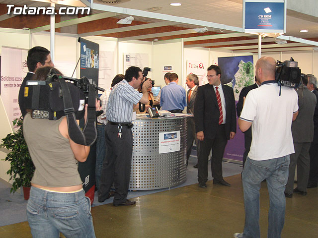TOTANA.COM ESTUVO PRESENTE EN SICARM 2006, QUE FUE INAUGURADO POR  EL CONSEJERO DE INDUSTRIA Y MEDIO AMBIENTE, BENITO MERCADER Y QUE HA REGISTRADO UN RECORD DE ASISTENCIA - 27