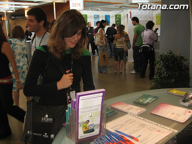 TOTANA.COM ESTUVO PRESENTE EN SICARM 2006, QUE FUE INAUGURADO POR  EL CONSEJERO DE INDUSTRIA Y MEDIO AMBIENTE, BENITO MERCADER Y QUE HA REGISTRADO UN RECORD DE ASISTENCIA - 44