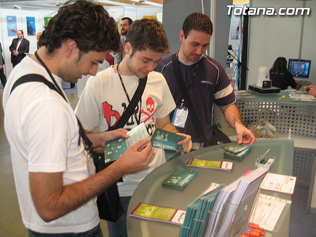 TOTANA.COM ESTUVO PRESENTE EN SICARM 2006, QUE FUE INAUGURADO POR  EL CONSEJERO DE INDUSTRIA Y MEDIO AMBIENTE, BENITO MERCADER Y QUE HA REGISTRADO UN RECORD DE ASISTENCIA - 46