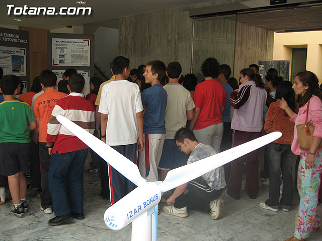 ALUMNOS CENTROS ENSEÑANZA VISITARÁN EXPOSICIÓN SOBRE ENERGÍAS RENOVABLES Y AHORRO ENERGÉTICO EN EL AYUNTAMIENTO - 26