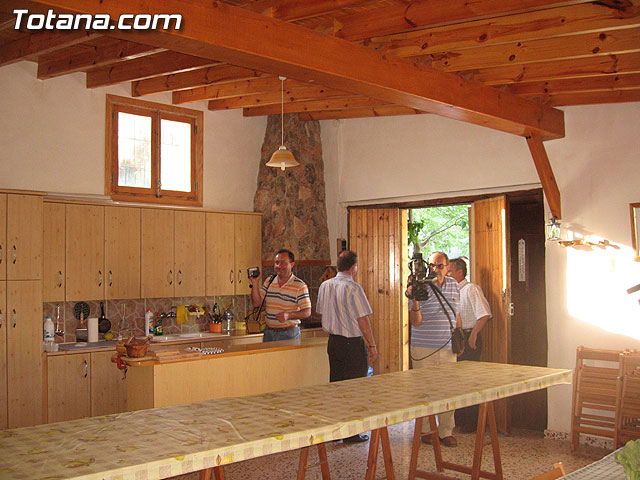 AUTORIDADES LOCALES VISITAN LAS CASAS DE PIEDRA DE TURISMO RURAL EN EL PARAJE DE CAMPIX - 5 AUTORIDADES LOCALES VISITAN LAS CASAS DE PIEDRA DE TURISMO RURAL EN EL PARAJE DE CAMPIX - 5