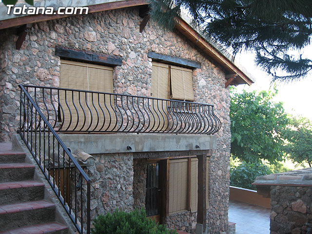 AUTORIDADES LOCALES VISITAN LAS CASAS DE PIEDRA DE TURISMO RURAL EN EL PARAJE DE CAMPIX - 9 AUTORIDADES LOCALES VISITAN LAS CASAS DE PIEDRA DE TURISMO RURAL EN EL PARAJE DE CAMPIX - 9