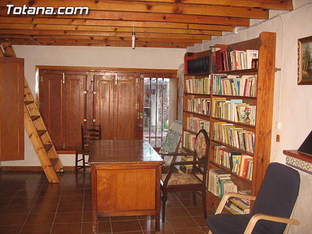 AUTORIDADES LOCALES VISITAN LAS CASAS DE PIEDRA DE TURISMO RURAL EN EL PARAJE DE CAMPIX - 20 AUTORIDADES LOCALES VISITAN LAS CASAS DE PIEDRA DE TURISMO RURAL EN EL PARAJE DE CAMPIX - 20