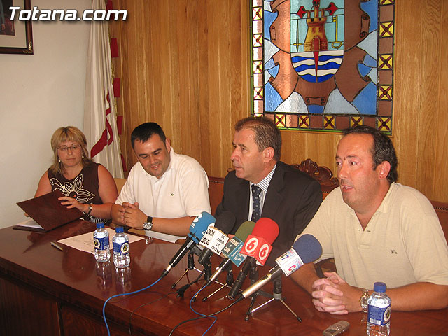 SE CELEBRA EL ACTO DE TOMA DE POSESIÓN DE LOS SIETE NUEVOS AGENTES Y EL OFICIAL DE LA POLICÍA LOCAL DE TOTANA - 3