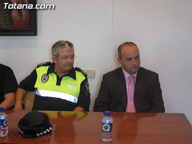 SE CELEBRA EL ACTO DE TOMA DE POSESIÓN DE LOS SIETE NUEVOS AGENTES Y EL OFICIAL DE LA POLICÍA LOCAL DE TOTANA - 4