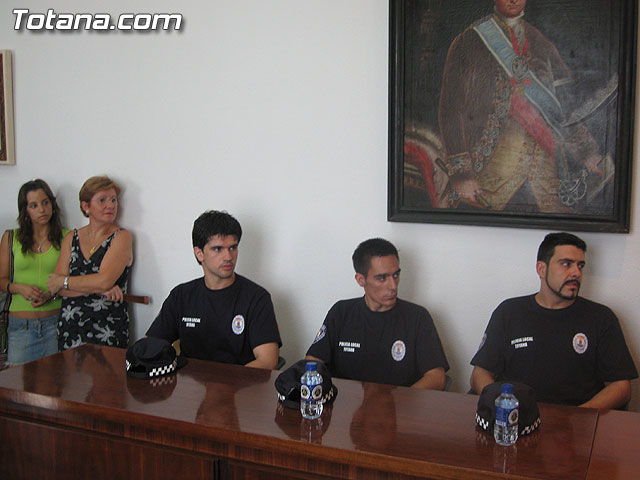 SE CELEBRA EL ACTO DE TOMA DE POSESIÓN DE LOS SIETE NUEVOS AGENTES Y EL OFICIAL DE LA POLICÍA LOCAL DE TOTANA - 7