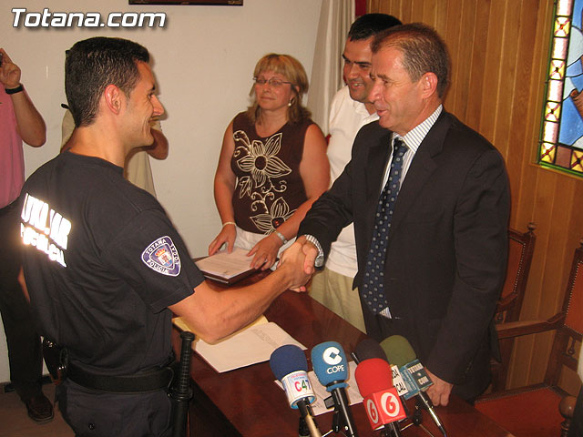 SE CELEBRA EL ACTO DE TOMA DE POSESIÓN DE LOS SIETE NUEVOS AGENTES Y EL OFICIAL DE LA POLICÍA LOCAL DE TOTANA - 20
