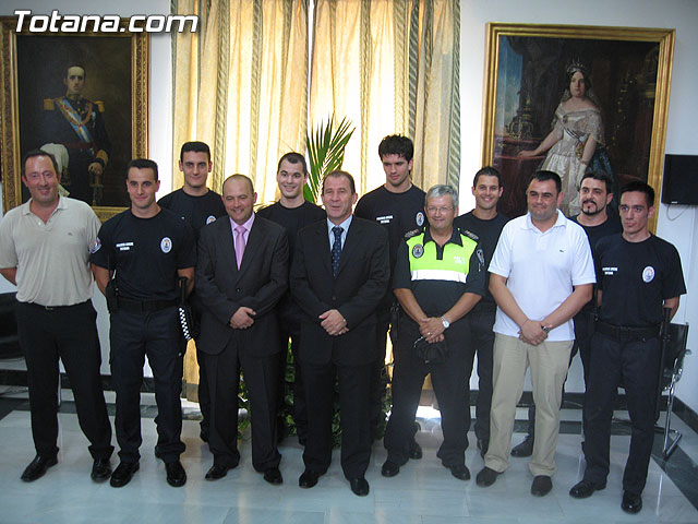 SE CELEBRA EL ACTO DE TOMA DE POSESIÓN DE LOS SIETE NUEVOS AGENTES Y EL OFICIAL DE LA POLICÍA LOCAL DE TOTANA - 38