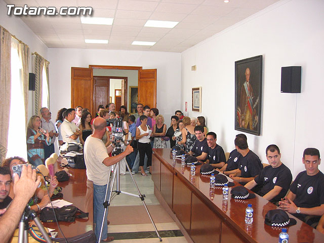 SE CELEBRA EL ACTO DE TOMA DE POSESIÓN DE LOS SIETE NUEVOS AGENTES Y EL OFICIAL DE LA POLICÍA LOCAL DE TOTANA - 61