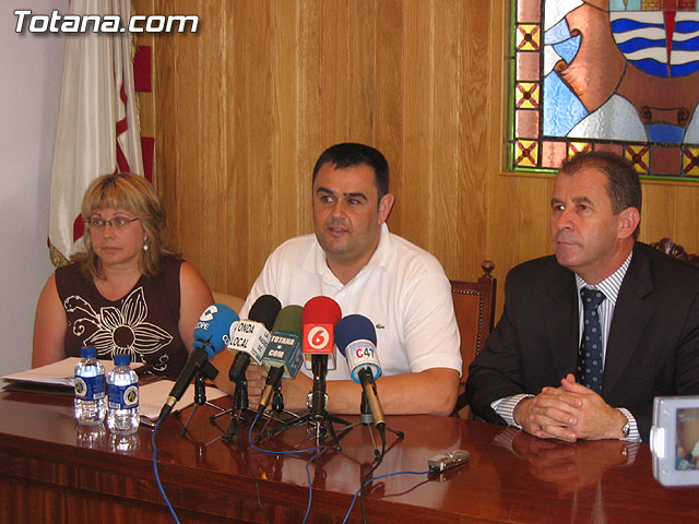 SE CELEBRA EL ACTO DE TOMA DE POSESIÓN DE LOS SIETE NUEVOS AGENTES Y EL OFICIAL DE LA POLICÍA LOCAL DE TOTANA - 73