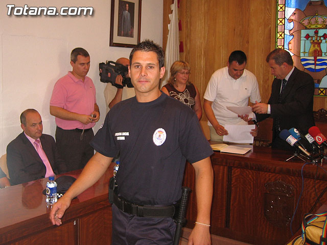 SE CELEBRA EL ACTO DE TOMA DE POSESIÓN DE LOS SIETE NUEVOS AGENTES Y EL OFICIAL DE LA POLICÍA LOCAL DE TOTANA - 84