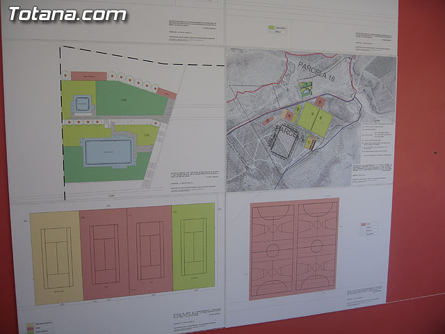 AUTORIDADES LOCALES, CLUBES Y DEPORTISTAS COLOCAN LA PRIMERA PIEDRA DE LA FUTURA CIUDAD DEPORTIVA 