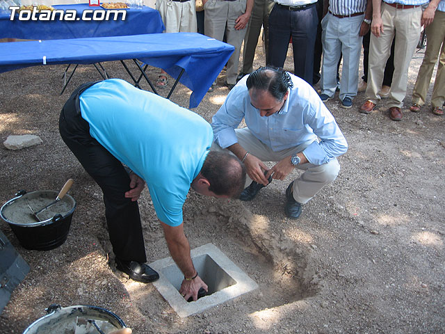 AUTORIDADES LOCALES, CLUBES Y DEPORTISTAS COLOCAN LA PRIMERA PIEDRA DE LA FUTURA CIUDAD DEPORTIVA SIERRA ESPUÑA EN EL PARAJE DE LA TIRA DEL LIENZO - 31