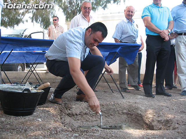 AUTORIDADES LOCALES, CLUBES Y DEPORTISTAS COLOCAN LA PRIMERA PIEDRA DE LA FUTURA CIUDAD DEPORTIVA 